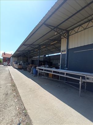 Izaje se hala u Merošini, 450m2