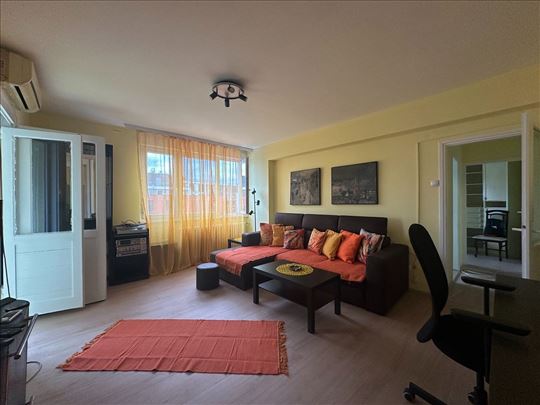 Izdajemo 3.0 stan u Durmitorskoj, pet friendly