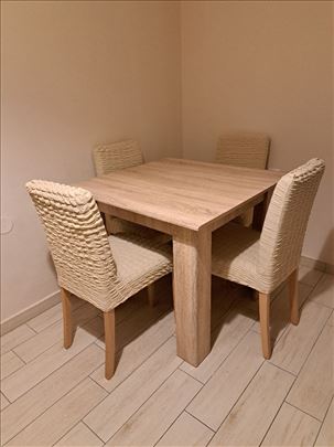 Komplet sto + 4 stolice