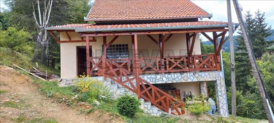 Kuća na Kopaoniku u blizini Mujen Luxa