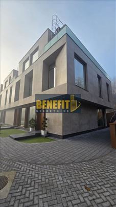 Lux kuća na Dedinju sa 2 park. mesta-dvorište 66m2