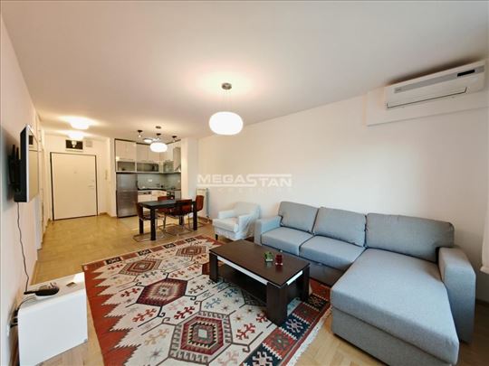 Maksima Gorkog, 1.5, lux namešten