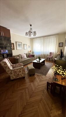 Njegoševa, kod restorana Lovac