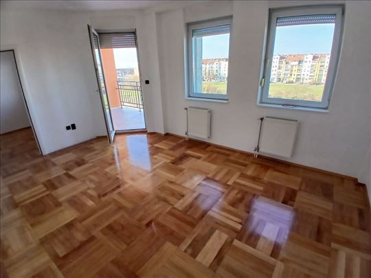 Nov,uknjižen,useljiv,top ponuda!!!