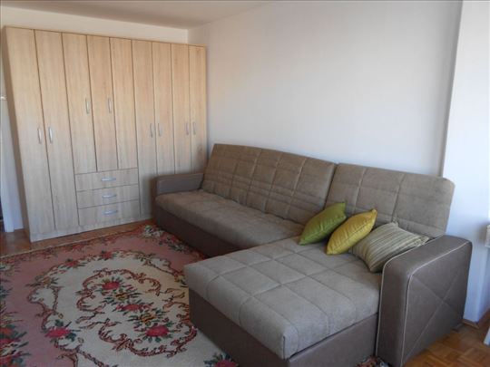 Novi Beograd - Blok 34 - Carina - 2,0 s, 50 m2,