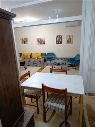 Novi Beograd - blok 64 dvosoban kod Immo centra