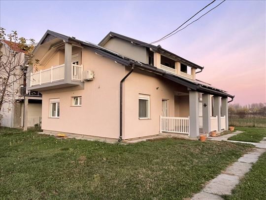 Novi Sad - Prigradska Naselja, Veternik, Kuća, 2.0