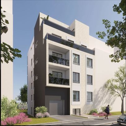 Penthouse u novogradnji u blizini Autokomande