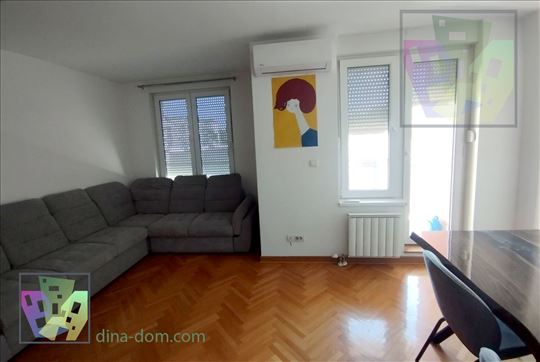 Odličan stan na početku naselja Stepa Stepanović