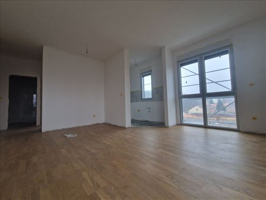 Stan u novom modernom zelenom kompleksu u Vrdniku!