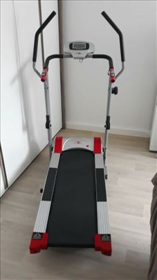 Traka za trcanje cristopeyt model 2u1 kao nova