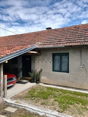 Vikend kuća u Konjuši