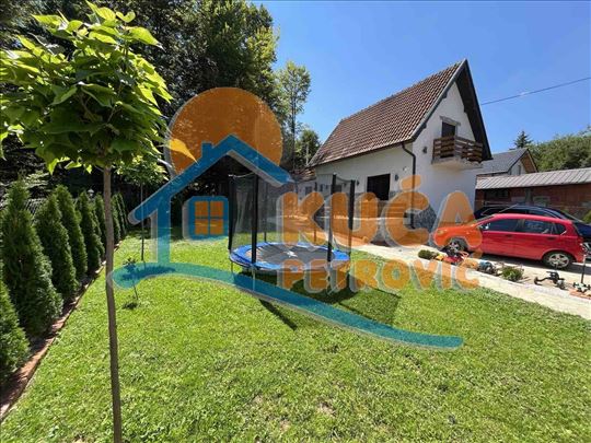 Vikendica na Vlasinskom jezeru, 120 m2 na 315 m2 p