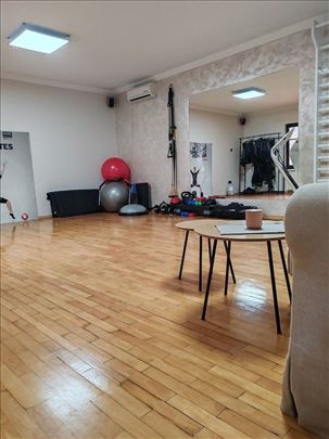 Zemun centar, poslovno - stambeni prostor 100+100