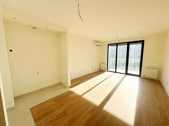 BW Iris, useljiv, ka reci ID#4289