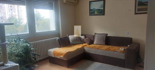 Dorćol troiposoban stan