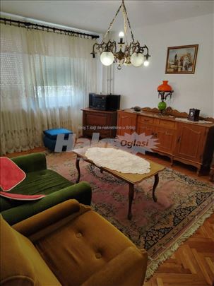 Izdajem stan u Pirotu