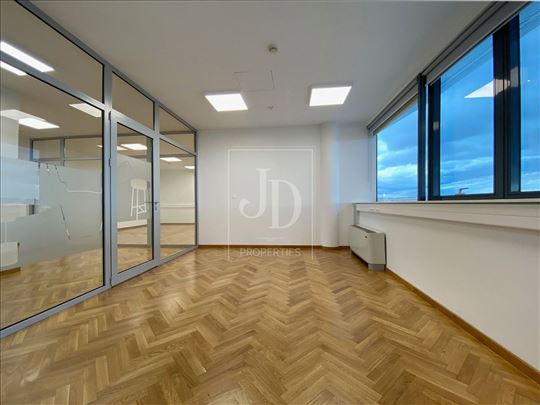 Izdavanje poslovnog prostora,Ušće