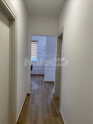 Izdavanje stana sa garazom