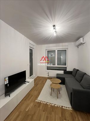 Jednoiposoban stan - 40m2 - Knežev park