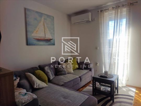 Kaluđerica,dvosoban namešten stan,novogradnja,lux