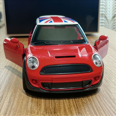 Metalni model automobila Mini