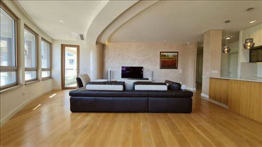 Novi Beograd, Hotel Yugoslavija, 2 garazna mesta 