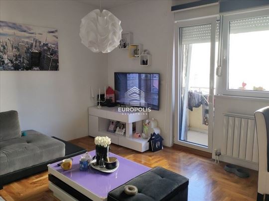 Odličan 3.0, u zgradi novije gradnje