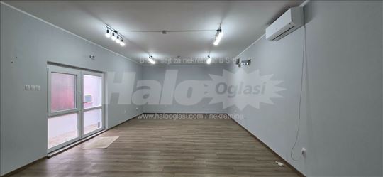 Odmah useljiv 65m2 Bežanijska kosa 2