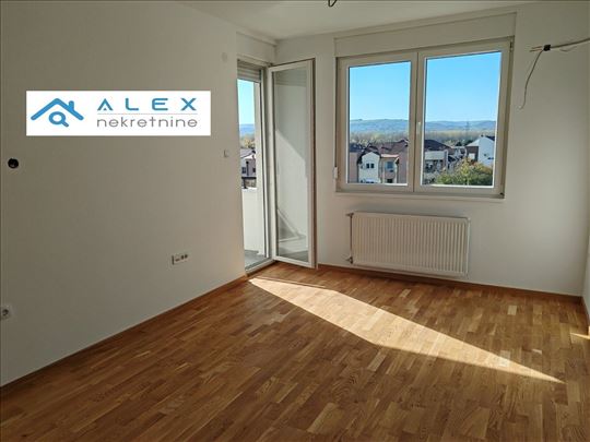 Prelep manji jednoiposoban stan na Telepu