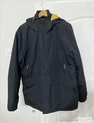 Prodajem zimsku jaknu odlična za hladne dane!
