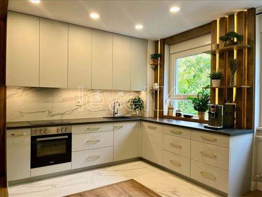 Stan,Novi Sad,Novo Naselje,kv: 48.00, € 175000