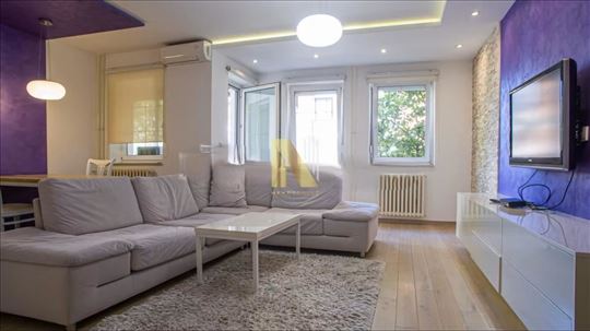 Trosoban Stan U Partizanskih Baza