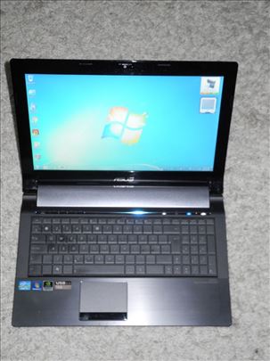ASUS K53S laptop intel i5 15.6 8gb/750gb