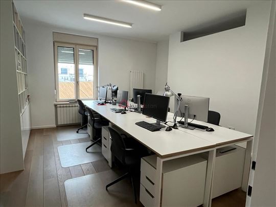 Central Adaptable Business Space