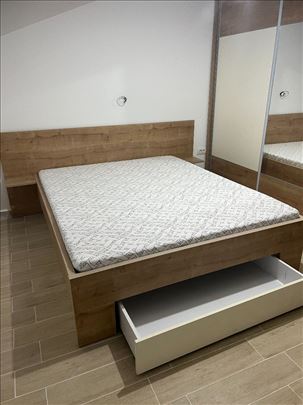 Francuski ležaj 160x210  