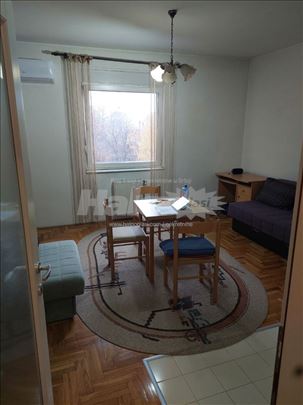 Garsonjera , Nobi Sad , kod sajma i medicinskog fa