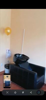 Hitna prodaja– oprema iz frizerskog salona