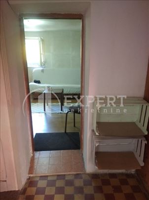 Izdaje se stan u centru grada!