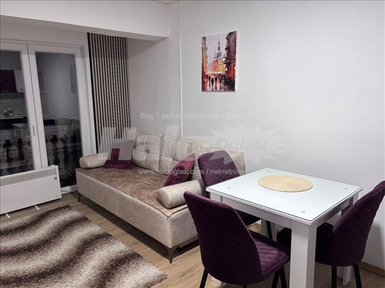 Izdajem stan na Altini