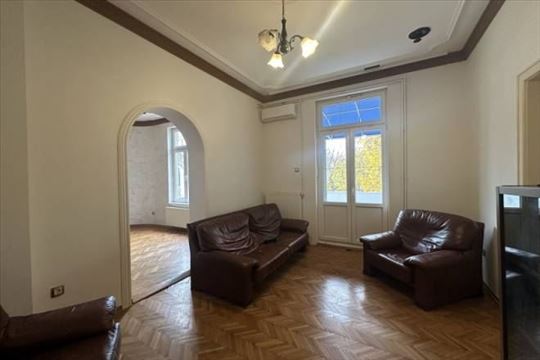 Komforan 2.0 stan na Dedinju, kod Hajd parka, 59m2