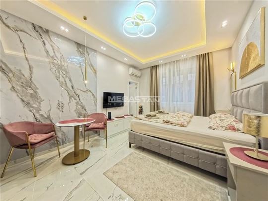 Lux garsonjera, nameštena, odlična pozicija