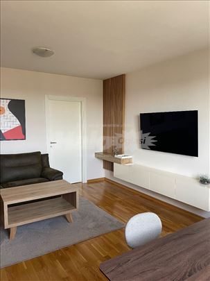 Moderan stan 62m2 sa parking mestom, Ledine