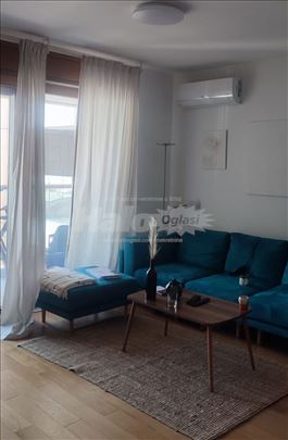 Moderan stan u Petici | 66mkv | 3.0 | sa garazom