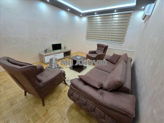 Perfektan dvoiposoban stan