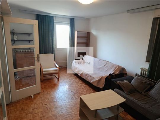 Pogodan stan za porodicu ili radnike