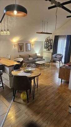 Prelep stan, Hadžipopovac, parking