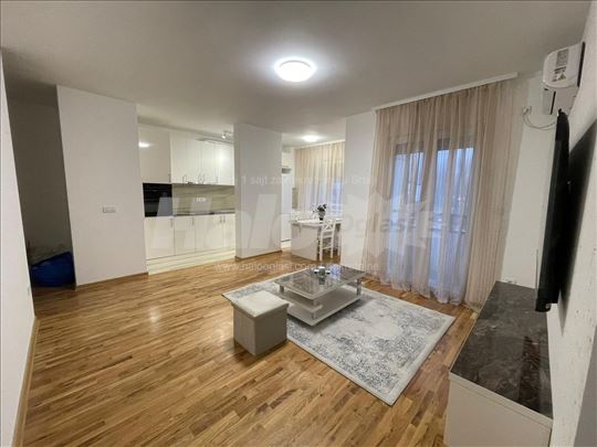 Rakovica, 52m2, terasa II, EG, nov, namešten, lux