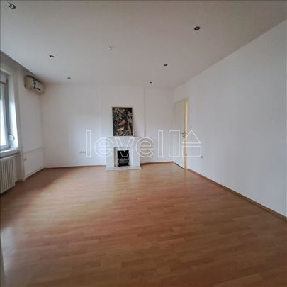 Stan,Novi Sad,Kej,kv: 112.00