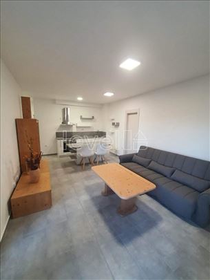 Stan,Novi Sad,Salajka,kv: 43.00, € 136000